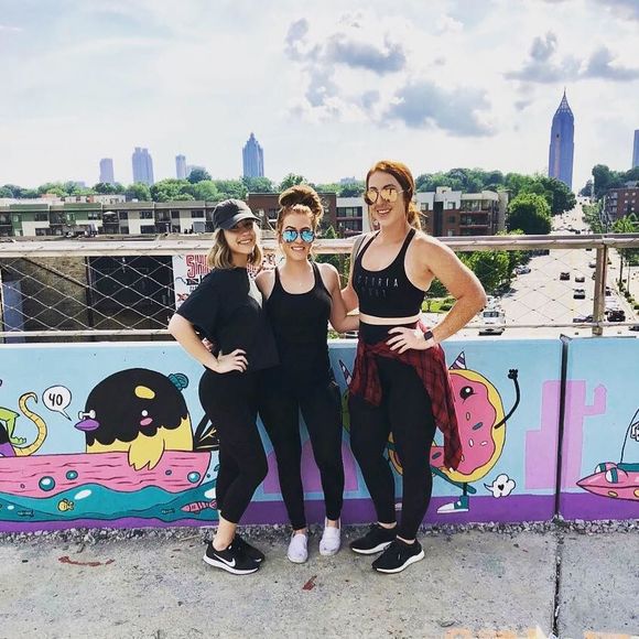 Meet your Posher, Courtney - Picture 1 of 1